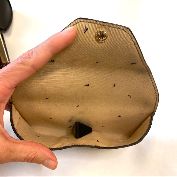 Designer Sunglasses Cases - Picture 4 of 7